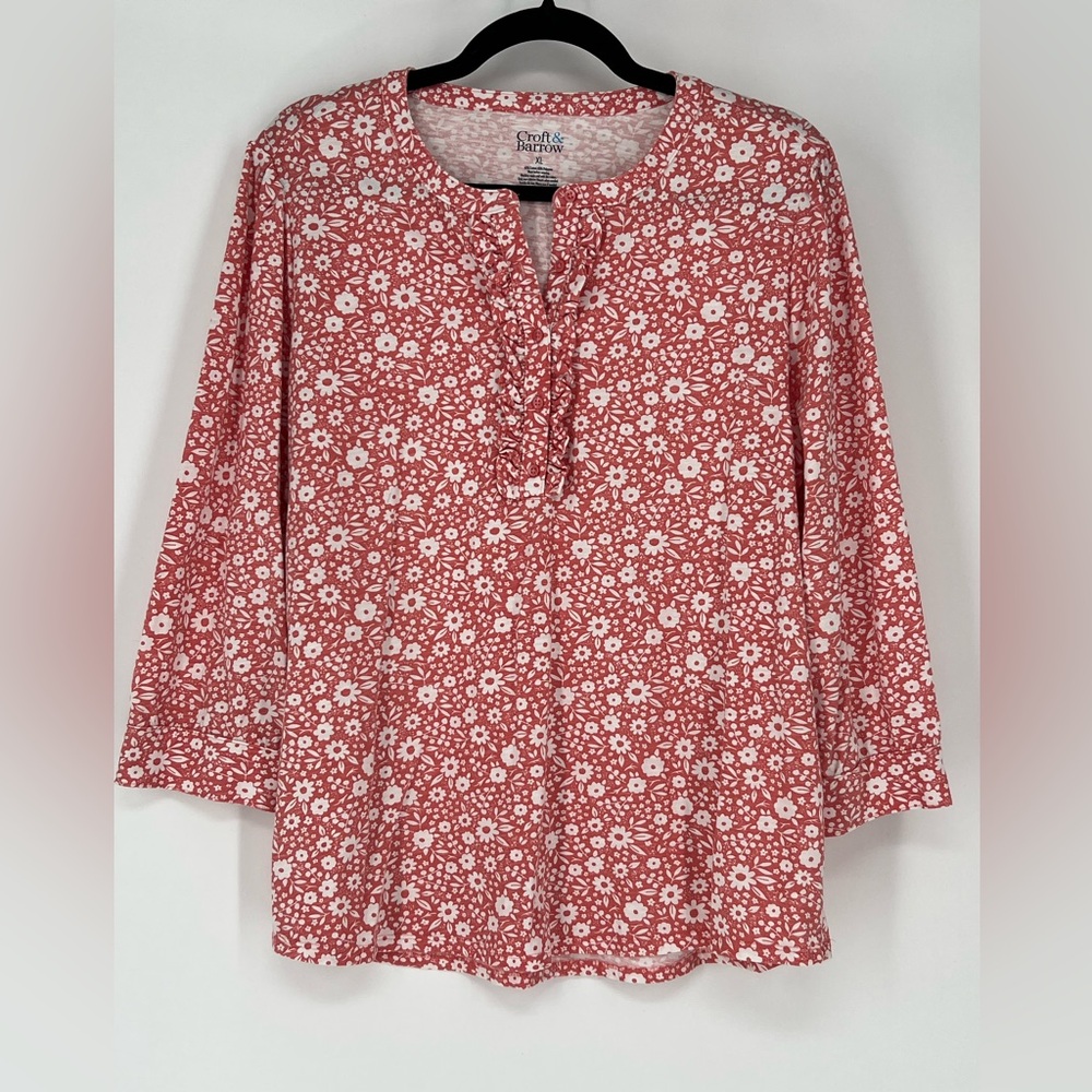Croft‎ & Barrow coral floral top w/3/4 sleeves & a ruffle 1/4 button-down design
